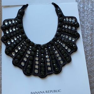 Banana Republic Notorious Necklace